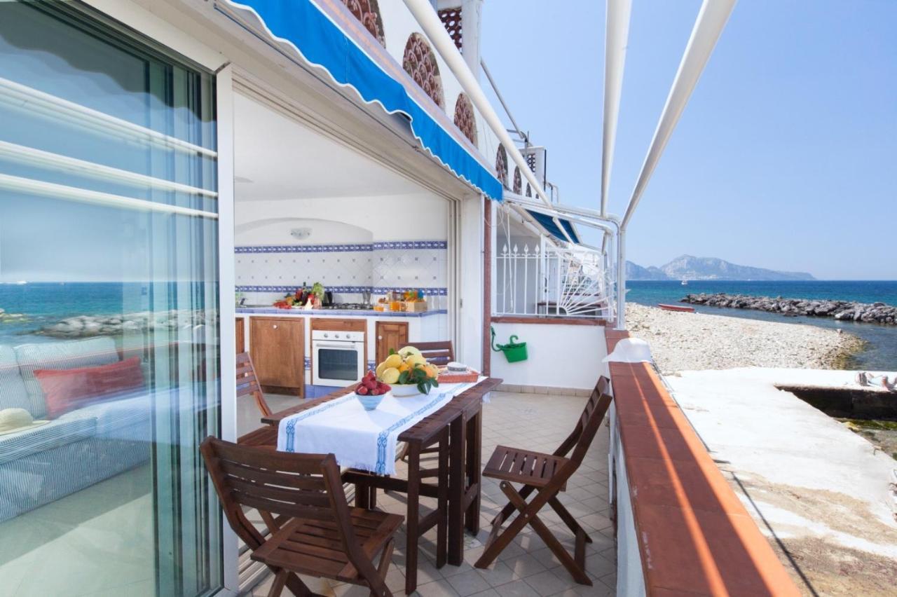 Casa Vacanza Verde Smeraldo- Massa Lubrense Bagian luar foto